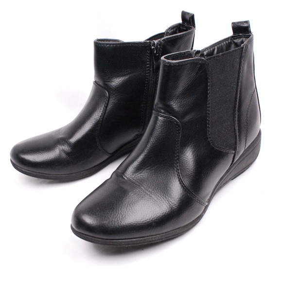 womens black ankle boots low heel